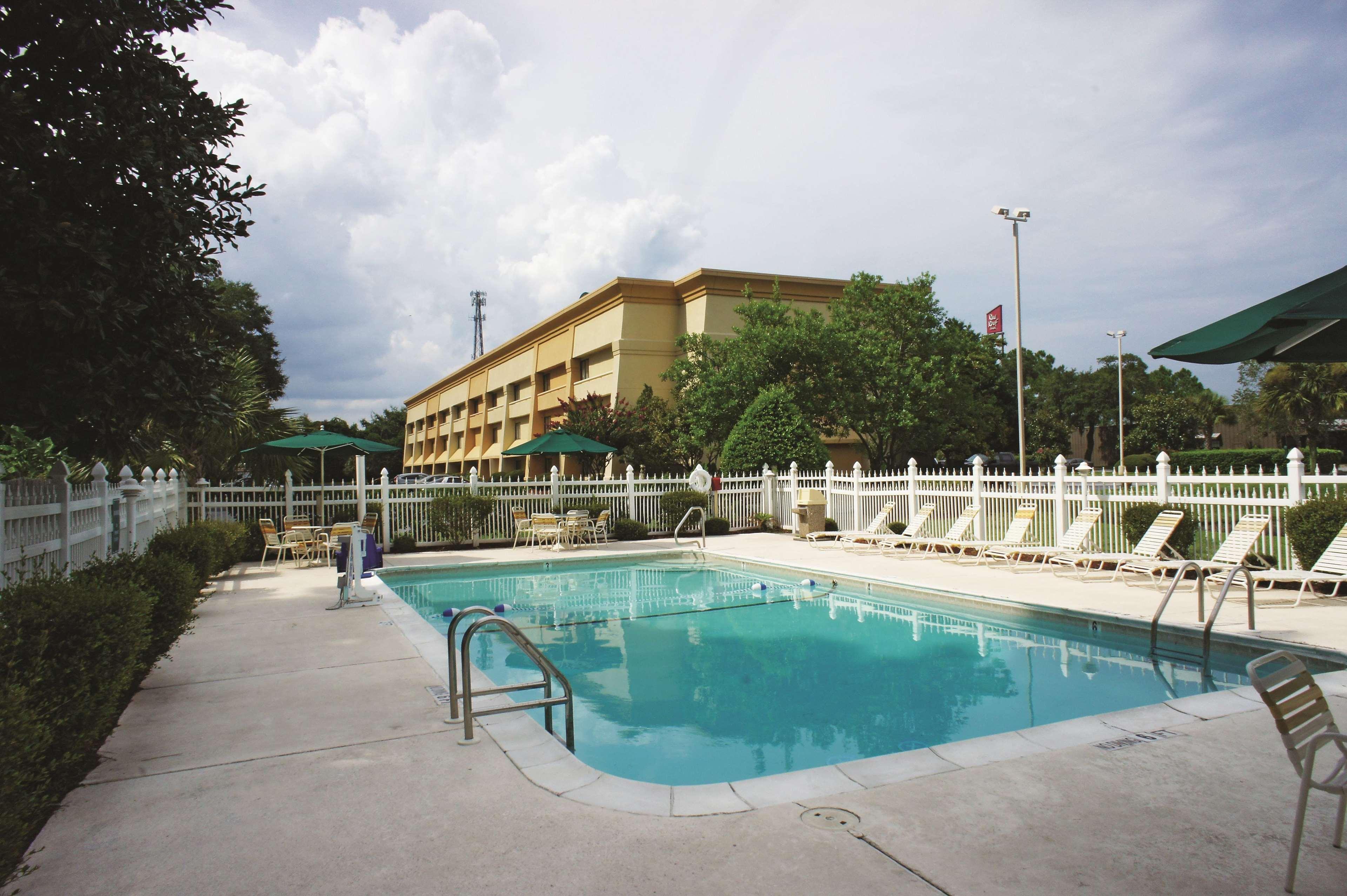 Отель Wingate By Wyndham Brunswick Ga I-95 Экстерьер фото