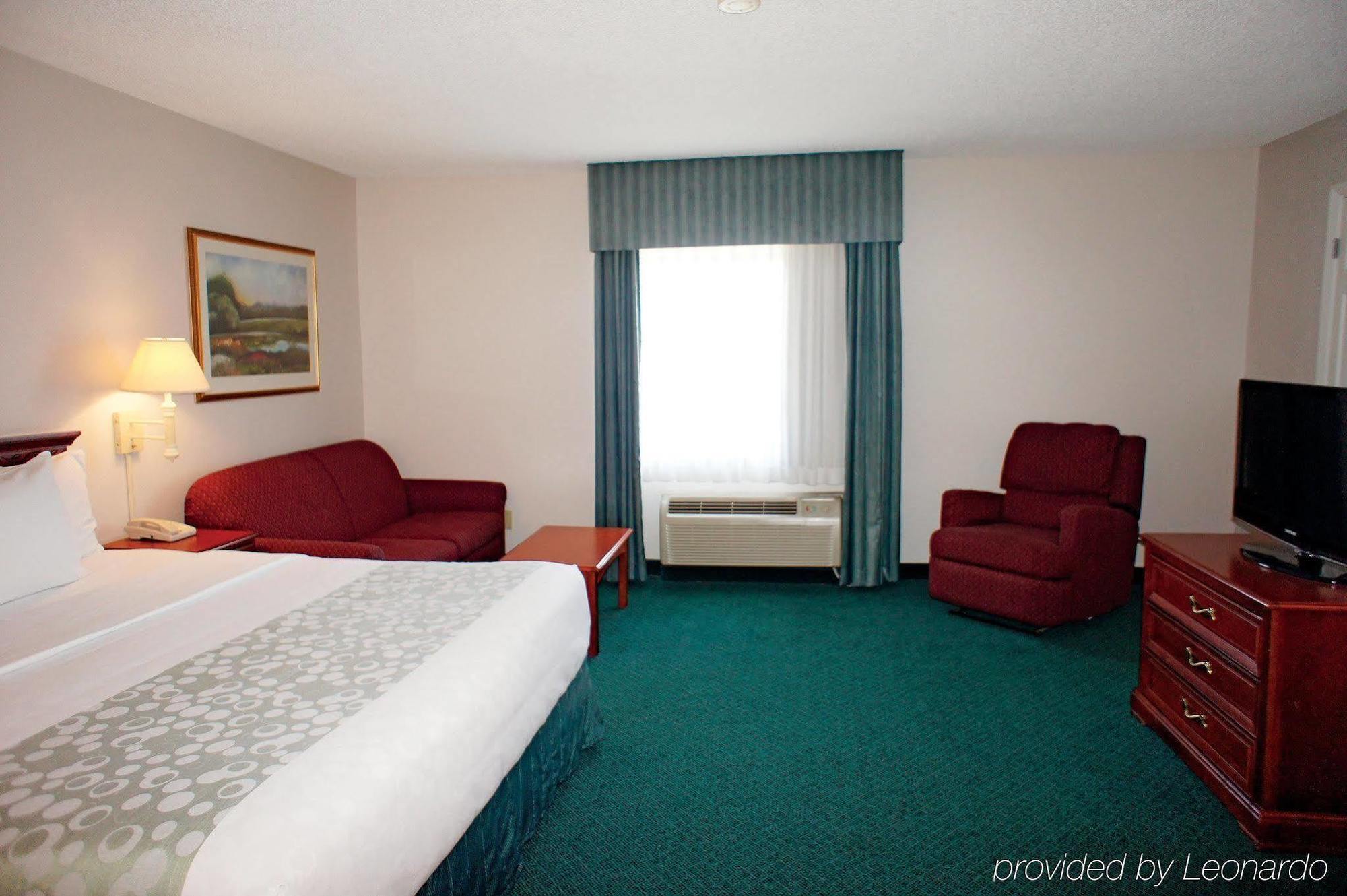 Отель Wingate By Wyndham Brunswick Ga I-95 Экстерьер фото