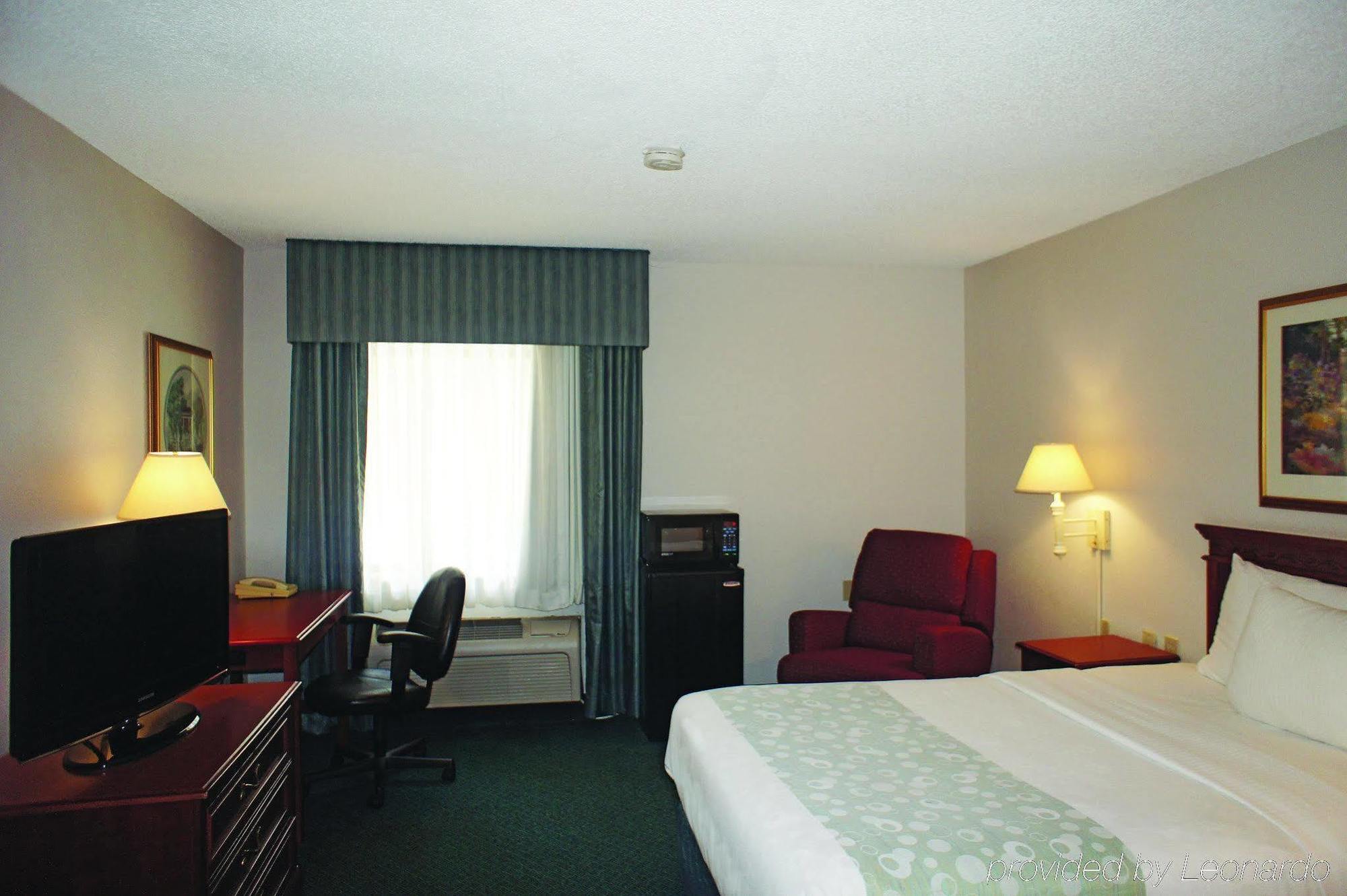 Отель Wingate By Wyndham Brunswick Ga I-95 Экстерьер фото
