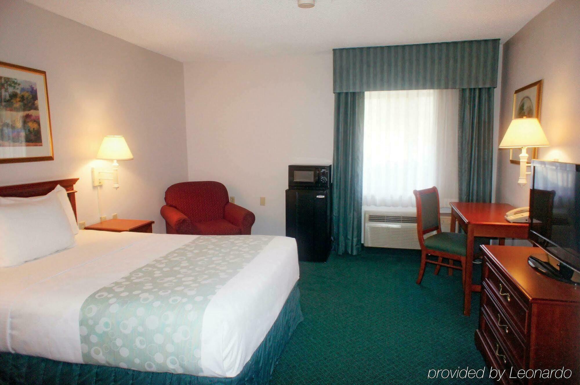 Отель Wingate By Wyndham Brunswick Ga I-95 Экстерьер фото